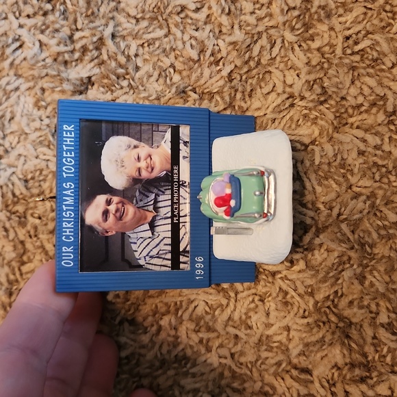 Vintage Hallmark Keepsake 1996 Our Christmas Together Photo Holder Ornament - Picture 2 of 5